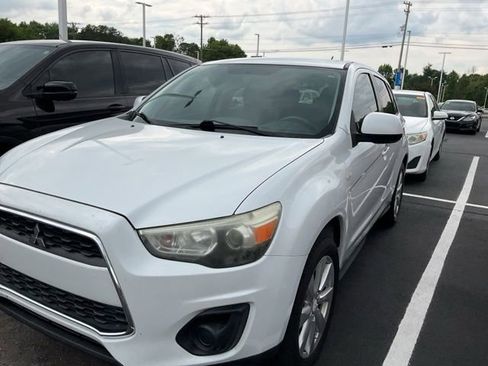 Used 2013 Mitsubishi Outlander Sport ES FWD image 9