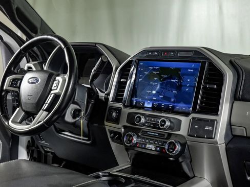 Used 2022 Ford F450 Lariat w/ Chrome Package image 22