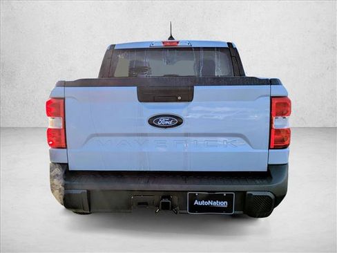 New 2025 Ford Maverick XLT image 9