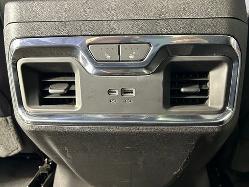 Used 2024 Chevrolet Silverado 3500 High Country w/ Technology Package image 18