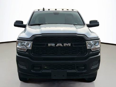 Used 2022 RAM 3500 Tradesman image 8