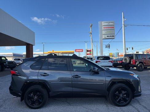 Used 2021 Toyota RAV4 XSE image 4