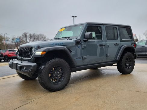 Used 2025 Jeep Wrangler Unlimited Sport S 4xe AWD/4WD image 2