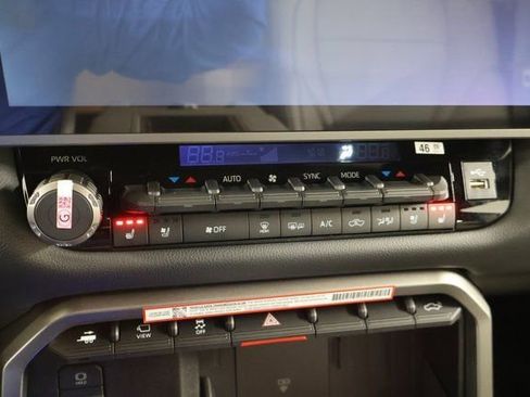New 2026 Toyota Tundra Limited AWD/4WD image 19