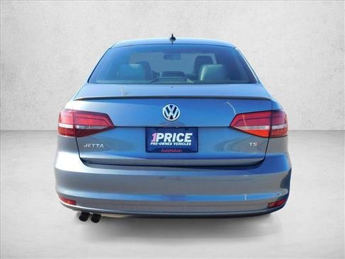 Used 2017 Volkswagen Jetta Sport FWD image 12