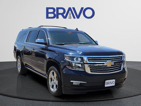 Used 2019 Chevrolet Suburban Premier AWD/4WD image 6
