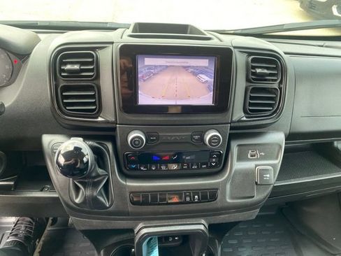 Used 2023 RAM ProMaster 2500 FWD image 13