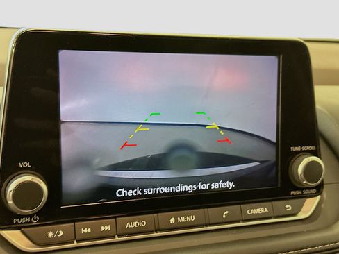 Used 2023 Nissan Rogue SV w/ SV Premium Package image 22