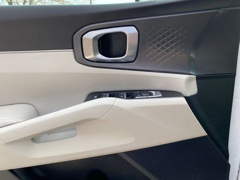 Used 2025 Kia Sorento S w/ Panoramic Sunroof Package image 26