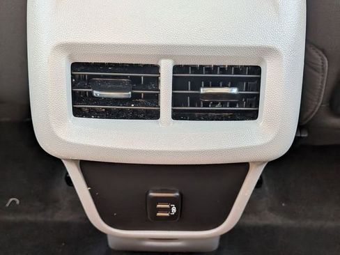 Used 2023 GMC Terrain SLE w/ Driver Convenience Package image 30