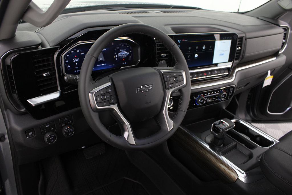 New 2026 Chevrolet Silverado 1500 RST w/ Redline Edition AWD/4WD image 8