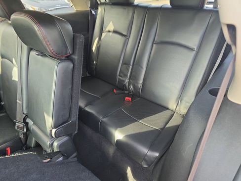 Used 2018 Dodge Journey GT image 16