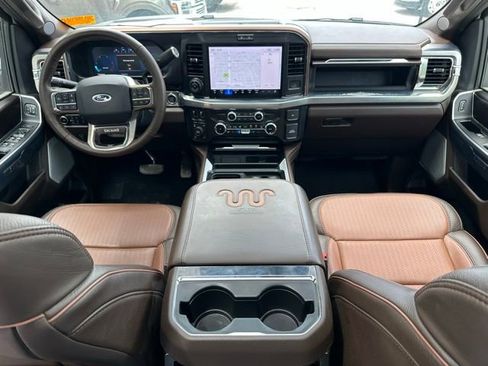 Certified 2025 Ford F250 King Ranch w/ FX4 Off-Road Package AWD/4WD image 10