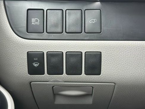 Used 2019 Toyota Highlander XLE image 18