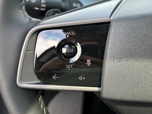 Certified 2025 Nissan Murano SL AWD/4WD image 27