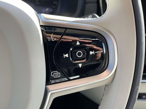 New 2026 Volvo XC90 B6 Ultra w/ Protection Package image 11