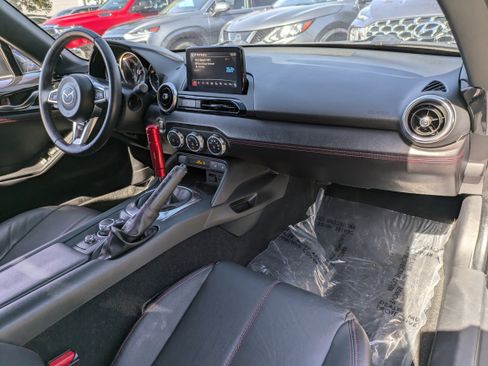 Used 2018 MAZDA MX-5 Miata Grand Touring image 14