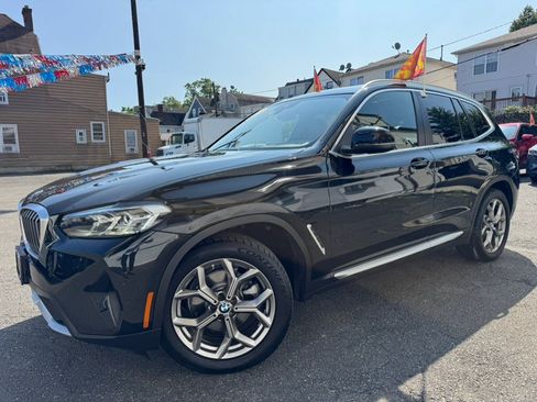 Used 2022 BMW X3 xDrive30i w/ Premium Package 2 AWD/4WD image 2
