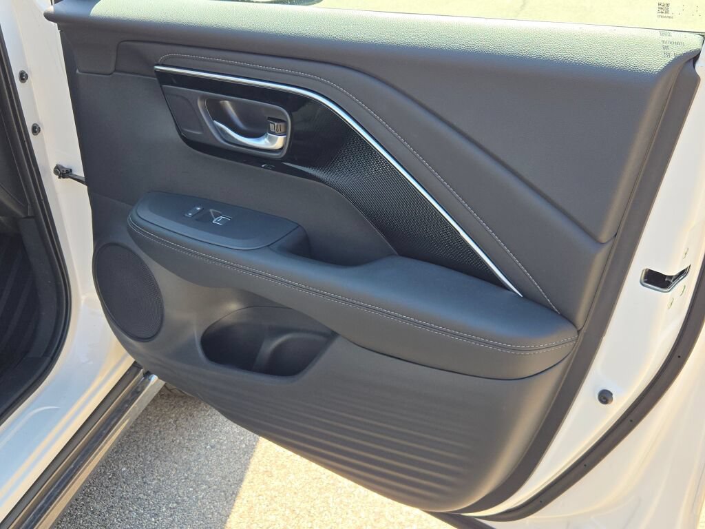 Used 2025 Acura ADX AWD image 7