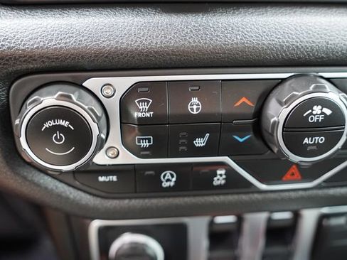 Used 2025 Jeep Wrangler Sport AWD/4WD image 26