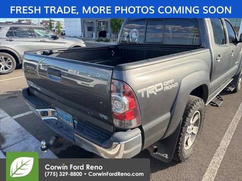Used 2015 Toyota Tacoma 4x4 Double Cab w/ TRD Off-Road Package image 9