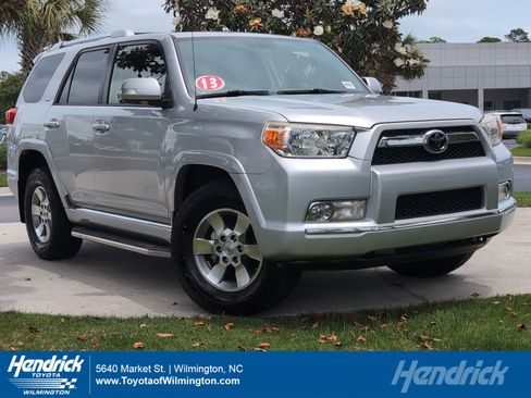Used 2013 Toyota 4Runner SR5 RWD image 1