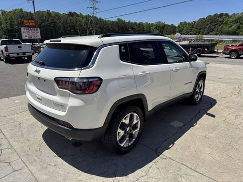 Used 2021 Jeep Compass Limited AWD/4WD image 11