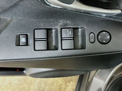 Used 2011 MAZDA MAZDA3 i Touring FWD image 15