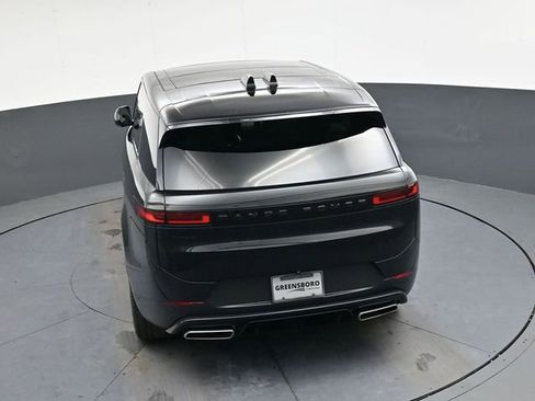 Used 2024 Land Rover Range Rover Sport SE image 21