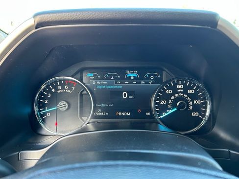 Used 2019 Ford F150 Lariat AWD/4WD image 14