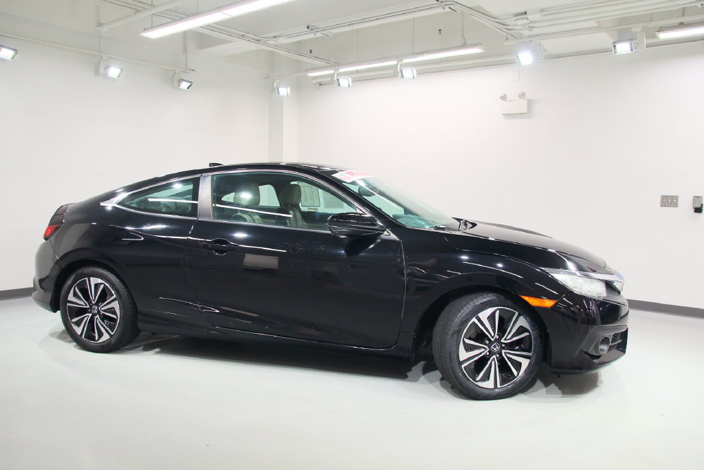 Used 2018 Honda Civic EX-L image 11