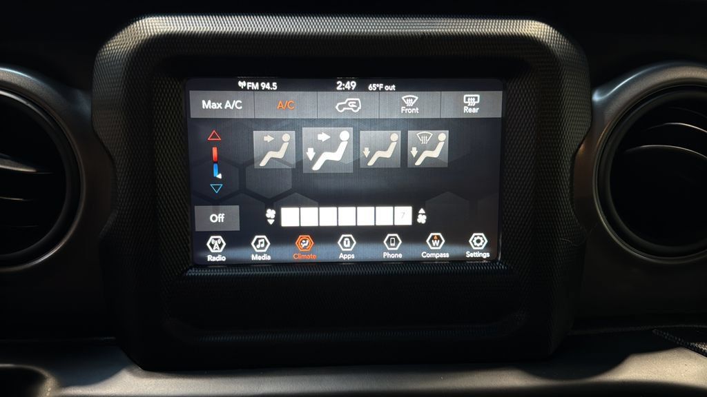 Used 2023 Jeep Wrangler Sport AWD/4WD image 21