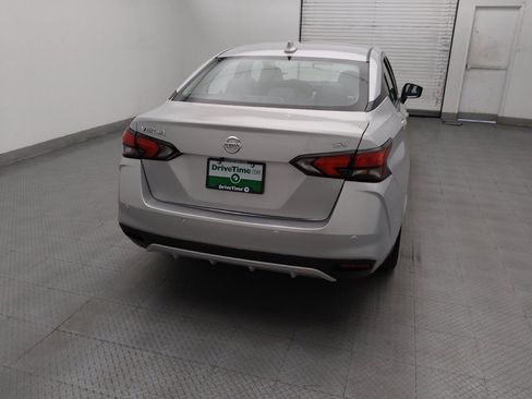 Used 2021 Nissan Versa SV FWD image 7