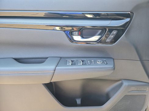Used 2023 Honda CR-V Sport Touring image 13