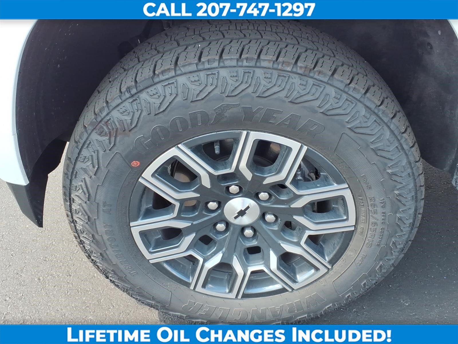 Used 2026 Chevrolet Colorado Z71 w/ Technology Package AWD/4WD image 9