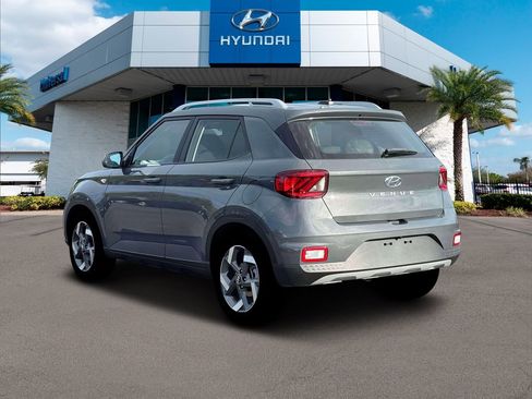 New 2026 Hyundai Venue SEL FWD image 6