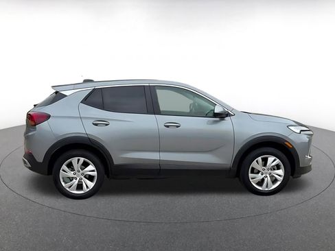 Used 2025 Buick Encore GX Preferred AWD/4WD image 16