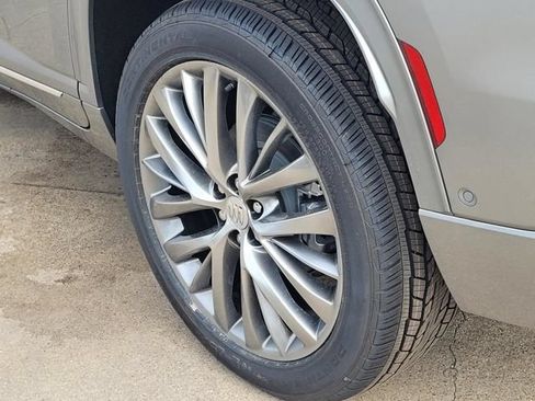New 2026 Buick Enclave Avenir FWD image 7