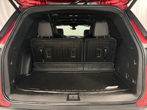 Used 2023 Chevrolet Traverse LT w/ LT Premium Package AWD/4WD image 28
