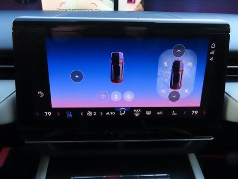 Used 2024 Lincoln Nautilus Reserve image 25