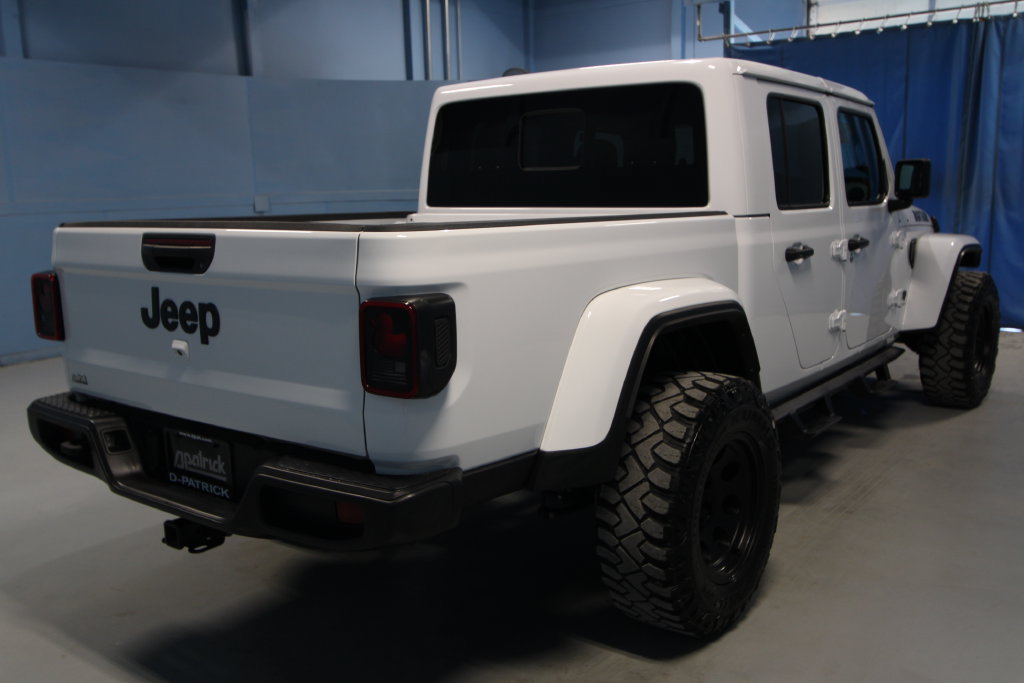 Used 2024 Jeep Gladiator Sport AWD/4WD image 30