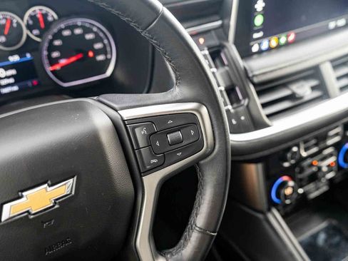 Used 2021 Chevrolet Suburban LT RWD image 16