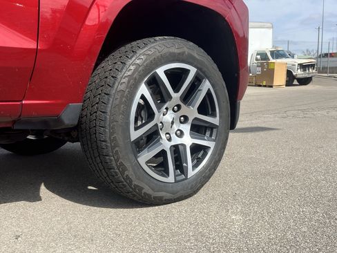 Used 2023 Chevrolet Colorado Z71 w/ Z71 Convenience Package 2 image 9