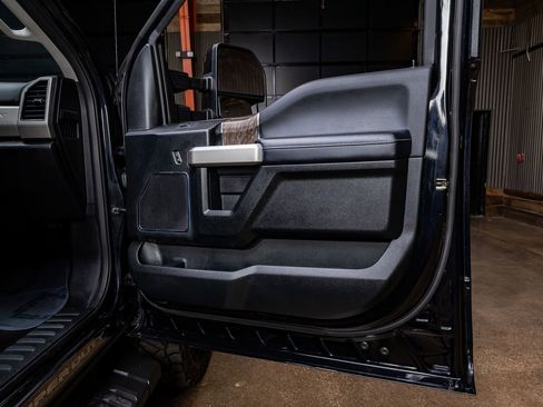 Used 2019 Ford F250 Lariat image 36