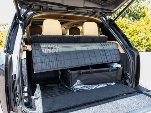 New 2026 Land Rover Range Rover Long Wheelbase SE AWD/4WD image 63