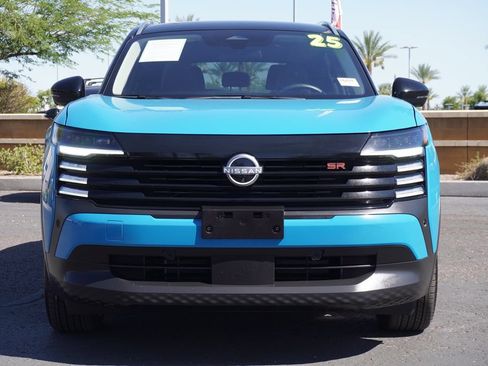 Certified 2025 Nissan Kicks SR AWD/4WD image 5