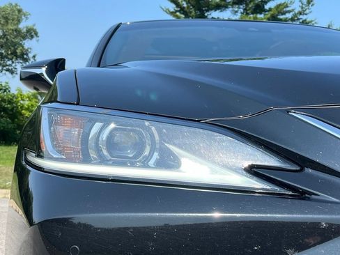 Used 2024 Lexus ES 350 w/ Accessory Package (Z1) FWD image 10