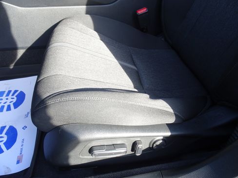 Used 2024 Honda Accord Sport image 9