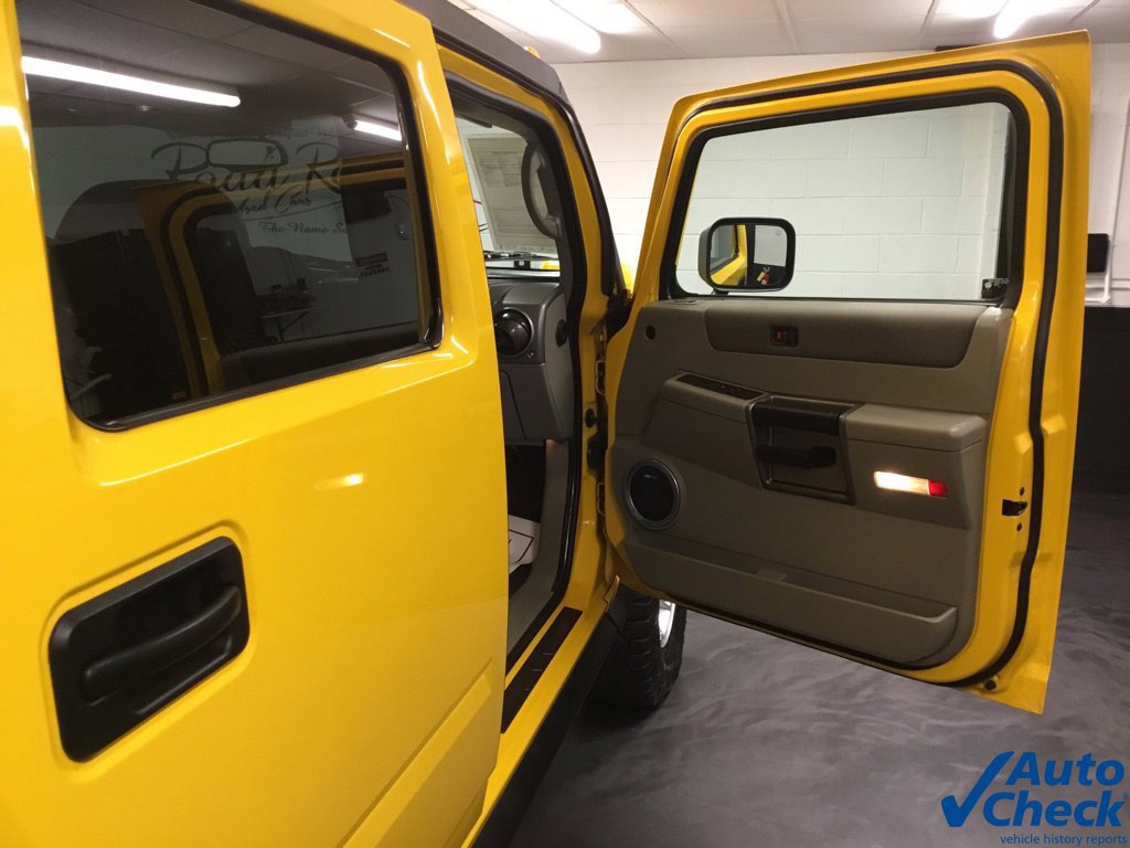 Used 2003 HUMMER H2 w/ Preferred Equipment Group AWD/4WD image 43