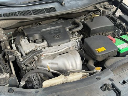 Used 2015 Toyota Camry XSE FWD image 10